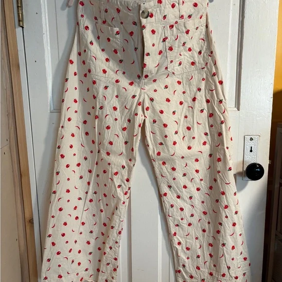 Maeve Cream Cropped Wide-Leg Pants with Red pepper print. - Picture 4 of 6